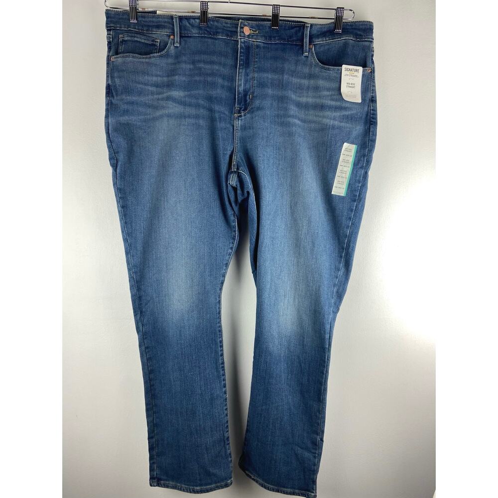 Levi’s signature mid rise straight leg medium wash jeans size 39X32 (1103)